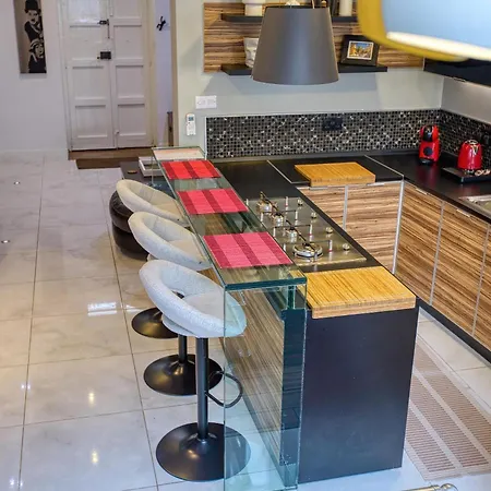 Sunlit Rabat Maisonette W / Private Terrace Rbt008 *