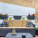 Sunlit Maisonette With Private Terrace & Bbq By 360 Estates רבאט