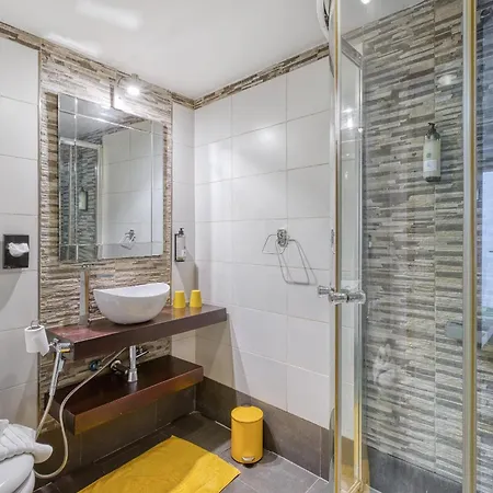 Sunlit Maisonette With Private Terrace & Bbq By 360 Estates Rabat