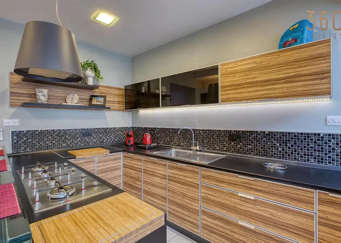 Sunlit Maisonette With Private Terrace & Bbq By 360 Estates Rabat