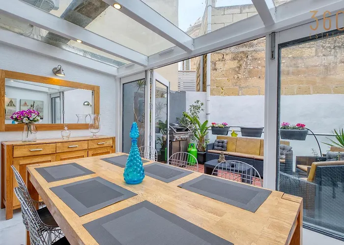 Sunlit Maisonette With Private Terrace & Bbq By 360 Estates Apartment Rabat