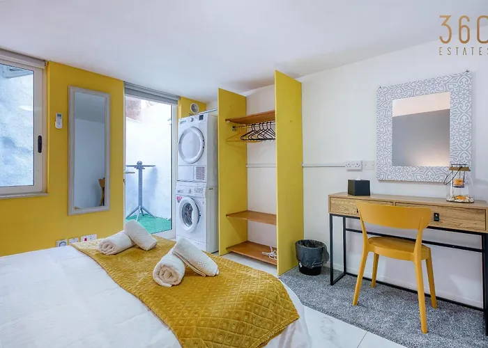 Sunlit Maisonette With Private Terrace & Bbq By 360 Estates * Rabat