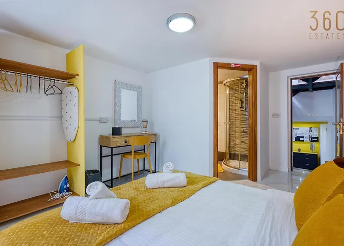 Sunlit Maisonette With Private Terrace & Bbq By 360 Estates Apartament Rabat